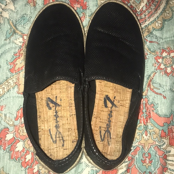 Seven 7 black and gold flats Sz 9 loafers - Picture 7 of 7